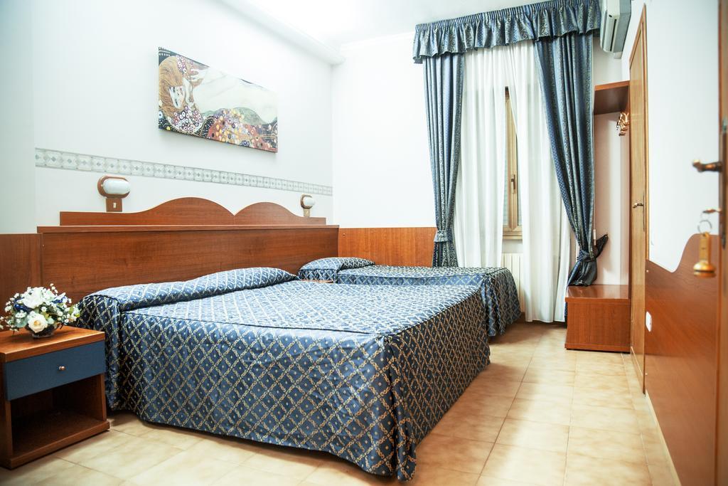 Camp'S Hotel Colonna ภายนอก รูปภาพ